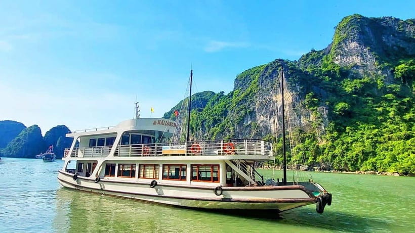 From Hanoi: Halong Cruise With Lunch & Come Back Hanoi Early - The guide and the group experience
