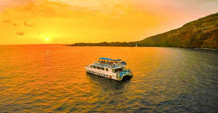 From Hawaii: Historical Dinner Cruise Tour to Kealakekua Bay - Why this Kona cruise feels different from a standard sunset sail