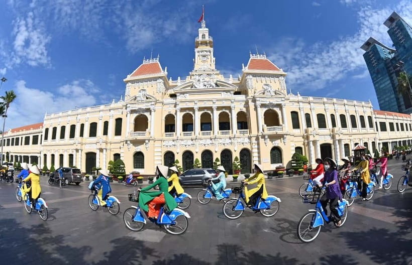 From HCM: Private Saigon City Tour Half-Day & Dinner Cruise - Notre Dame Cathedral and the Central Post Office