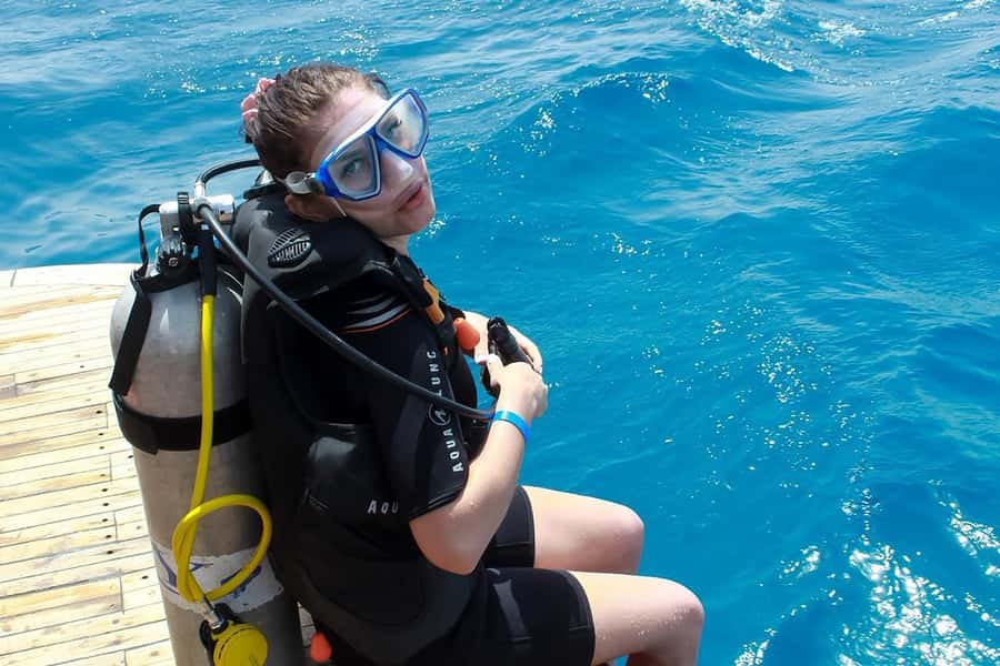 From Hurghada: Orange bay Snorkeling Cruise with Lunch - Lunch with Egyptian kofta and fresh salads