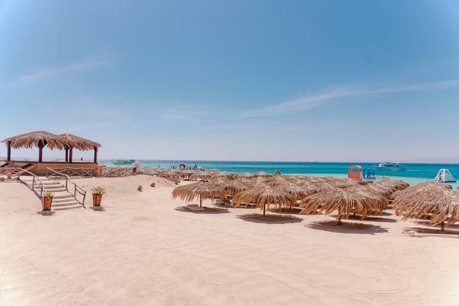 From Hurghada: Paradise Island Snorkeling Cruise with Lunch - Who should book this tour?
