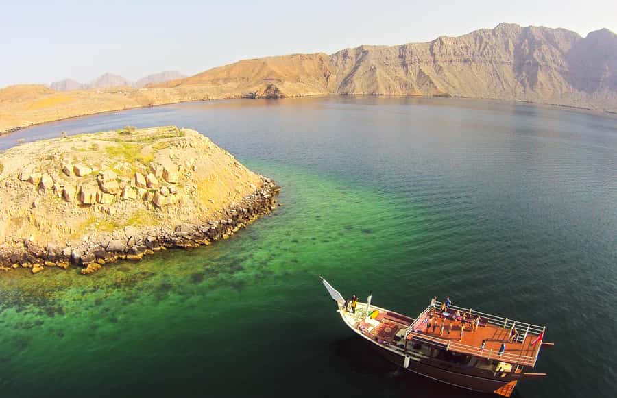 From Khasab: Fjords of Musandam Dhow Cruise & Buffet Lunch - Seebi Island and the second water stop