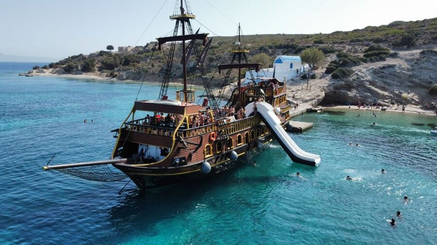 From Kos: 3-Island Pirate Cruise with Lunch and Waterslide - Music, drinks, and the boat atmosphere
