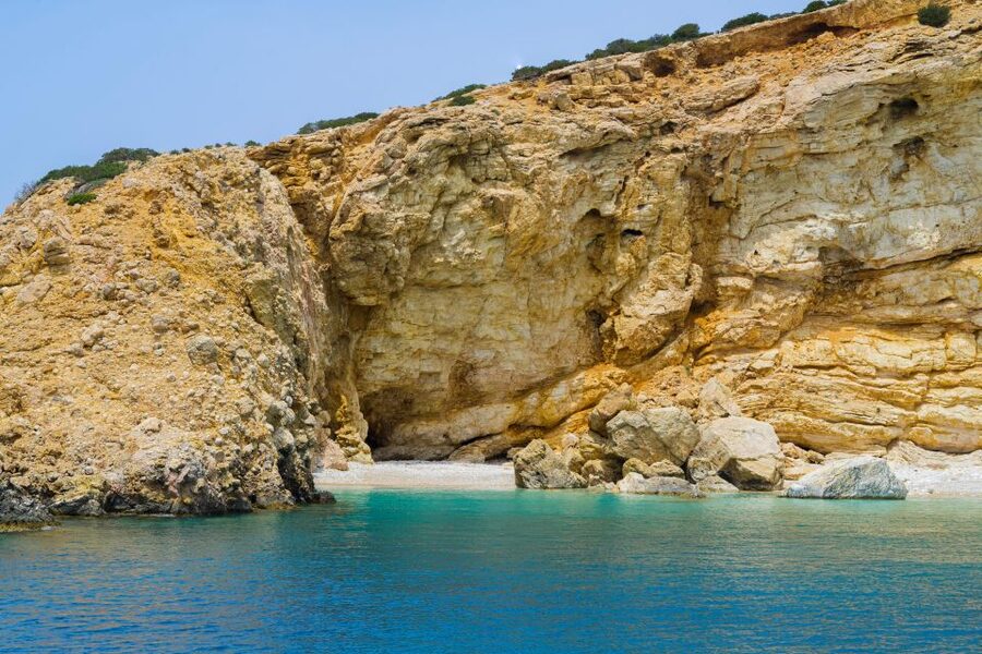 From Paros: Koufonisia & Naxos Sailing Cruise with Lunch - Kato Koufonisi and Laki Bay bring the main meal