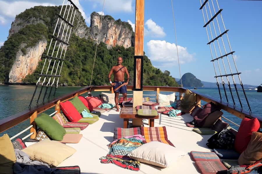 From Phuket: Full-Day Phang Nga Bay Cruise with Meals - Why Phang Nga Bay works so well by boat