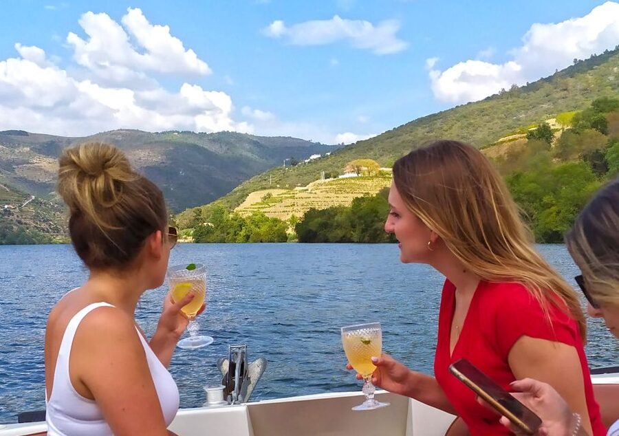 From Porto: Small-Group Douro Valley Wine Tour Lunch & Boat - Why this Douro day feels different