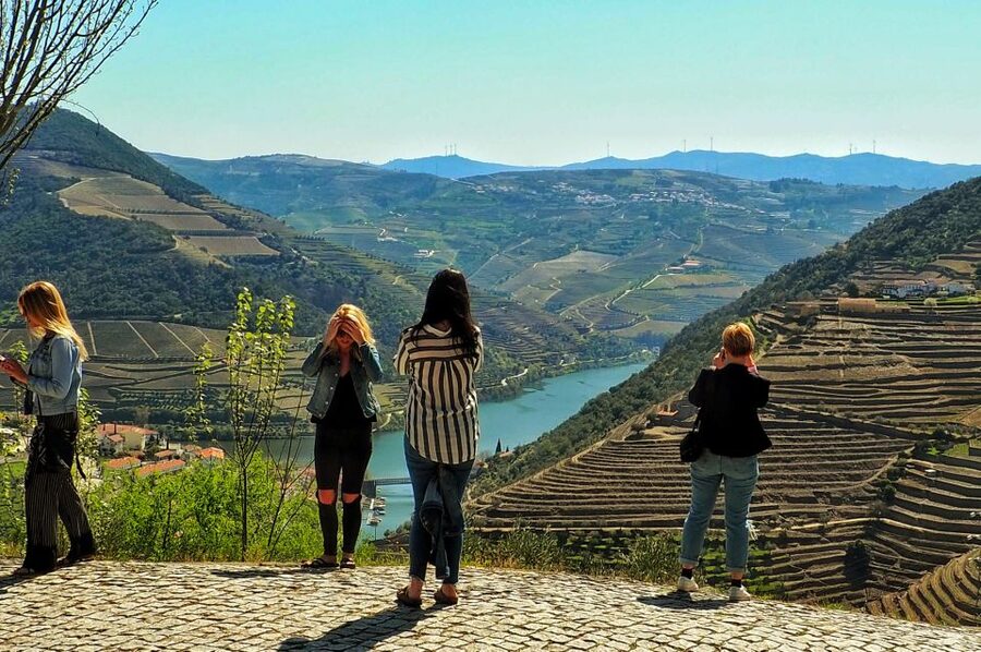 From Porto: Small-Group Douro Valley Wine Tour Lunch & Boat - Quiet viewpoints before the wine begins