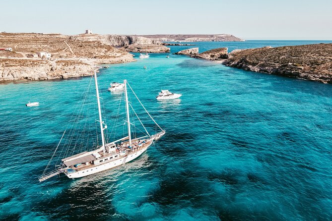 From Sliema: Three Bay Cruise with Lunch and Optional Transfers - Seeing St. Julian’s, Qawra, and Buġibba from the sea
