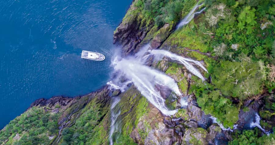 From Te Anau: Milford Sound Small-Group Tour Including Lunch - Why the Te Anau to Milford road matters