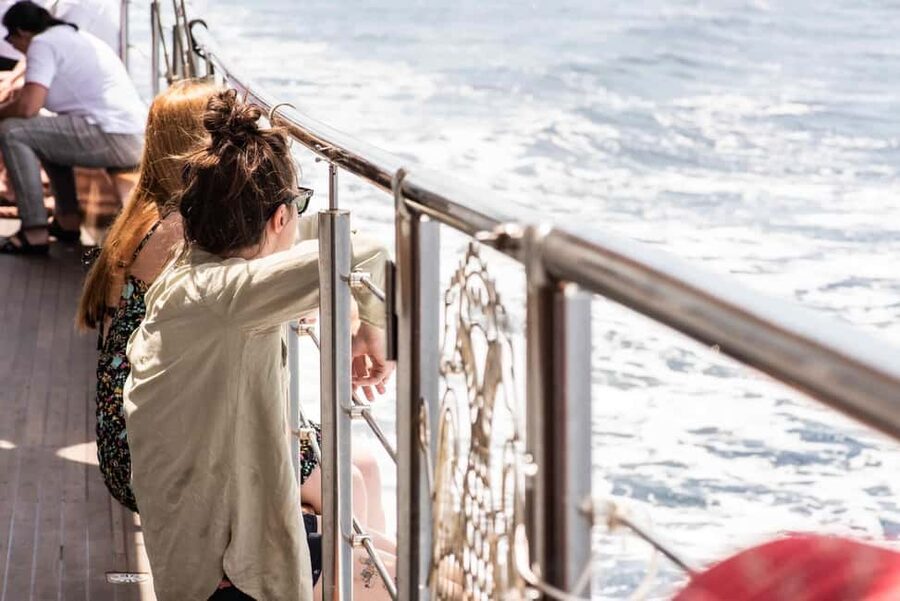 From Thessaloniki: Halkidiki Blue Lagoon Cruise with Lunch - Who gets the best value from the $76 price