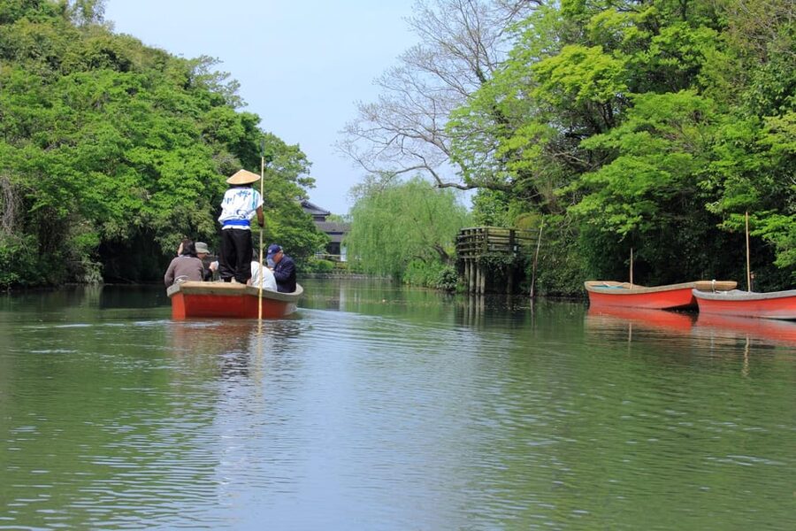 Fukuoka: Yanagawa River Cruise & Lunch Private Guided Tour - Is $164 a fair price?