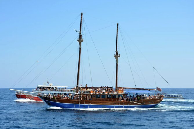 Full Day Fernandes Cruise with Lunch - What the $88.72 price really covers