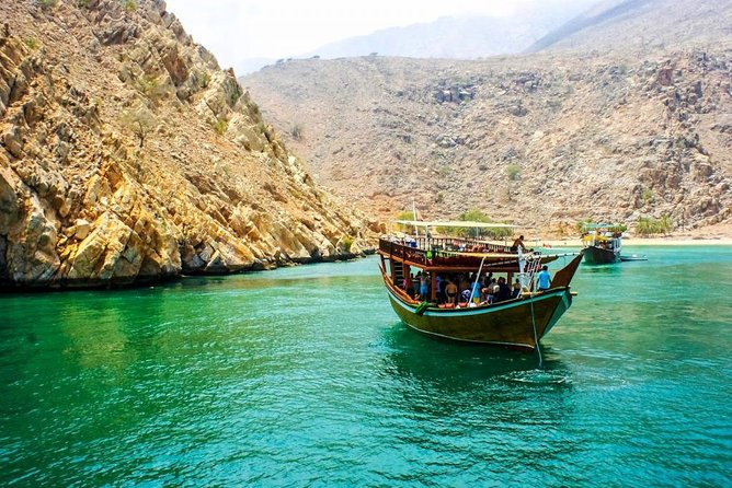 Full Day Musandam Dibba Cruise with Lunch from Dubai - Buffet lunch, Arabic tea, and a relaxed dhow deck