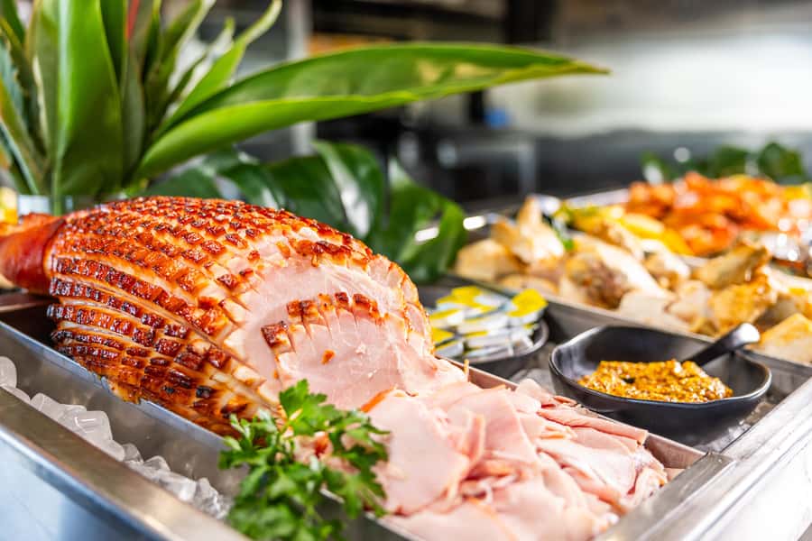 Gold Coast: Sightseeing Cruise with Buffet Lunch - Who Will Enjoy This Cruise Most?
