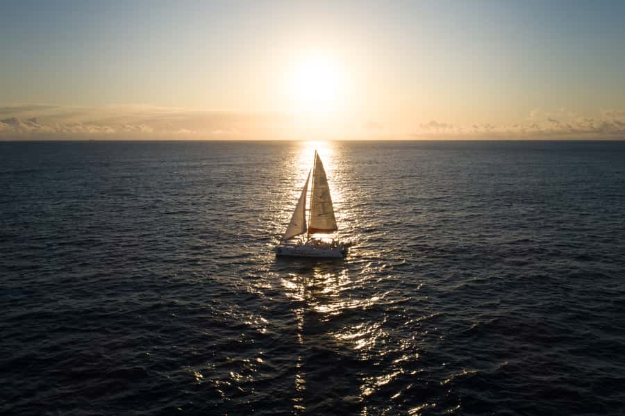 Grand Baie: Private 4-Hour Premium Sunset and Dinner Cruise - Key points to know before sailing