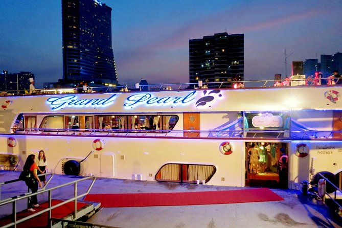 Grand Pearl Dinner Cruise along Chao Phraya River with Pickup - Who will enjoy the Grand Pearl most?