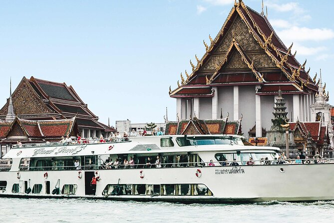Grand Pearl: Luxury Dinner Cruise with Live Entertainment - What the Chao Phraya views add to dinner
