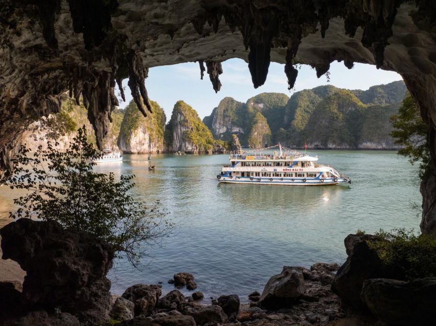 Ha Long: Afternoon Cruise with Lunch, Kayaking, and Swimming - What the six-hour Ha Long Bay route feels like