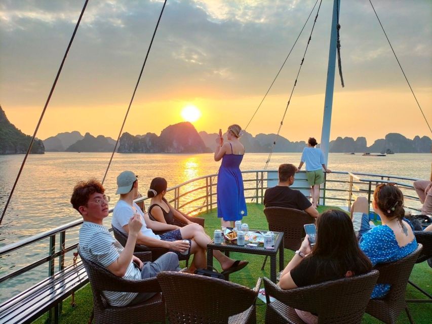 Ha Long: Afternoon Cruise with Lunch, Kayaking, and Swimming - Sung Sot Cave, Ha Long Bay’s big cave stop