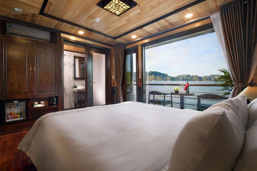 Ha Long & Lan Ha Bays: 2-Day Cruise with Meals & Kayaking - Cooking, sunset, and an evening on the water