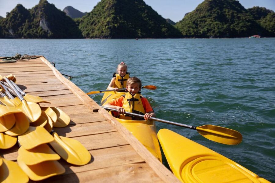Ha Long & Lan Ha Bays: 2-Day Cruise with Meals & Kayaking - Getting to Tuan Chau and boarding at midday