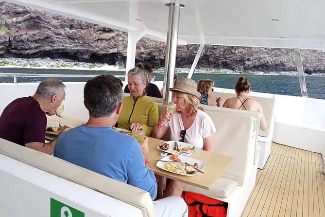Half Day Madeira Island Cruise with Lunch - Swimming at Calhau da Lapa