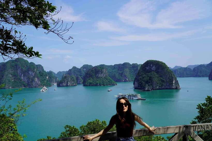 Halong Bay Cruise with Lunch - Meeting the boat at Tuan Chau Port