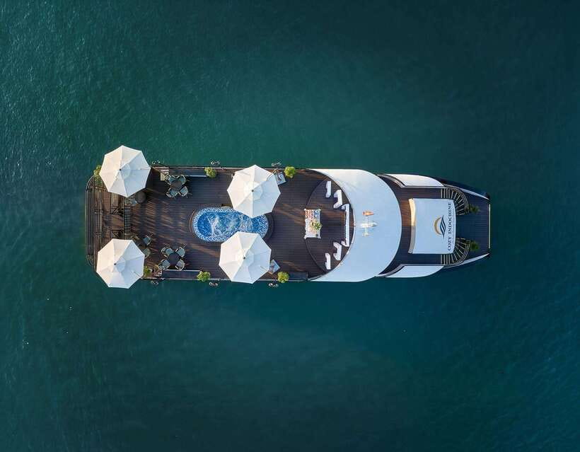 Halong Bay: Luxury Day Cruise with Buffet, Kayak, Swim - Boarding with lunch and limestone views
