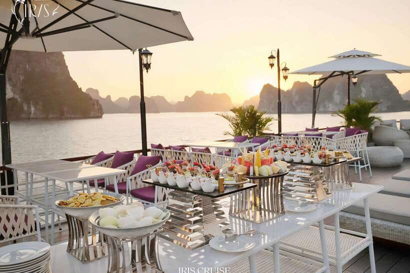 Hanoi: 5-Star Halong Bay Cruise with Lunch, Jacuzzi & Party - Titop Island, swimming or the summit