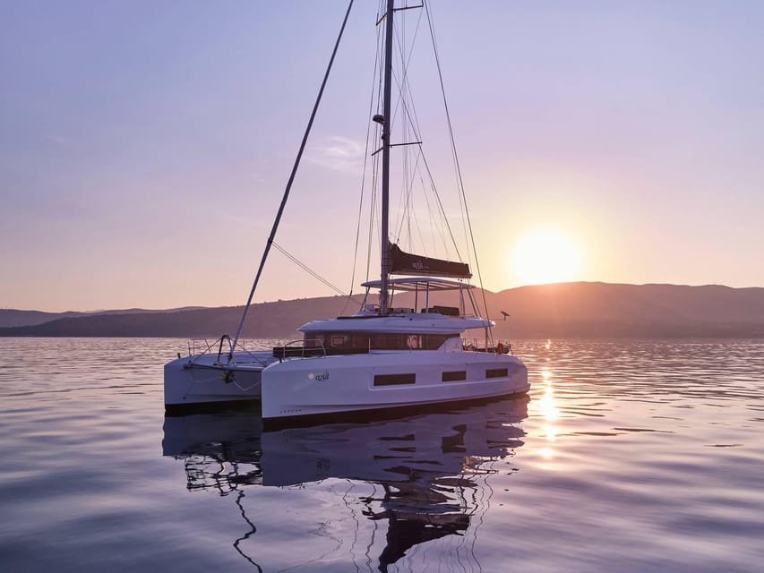 Heraklion: Dia Island Luxury Catamaran Cruise with Meal - Key points to know before booking