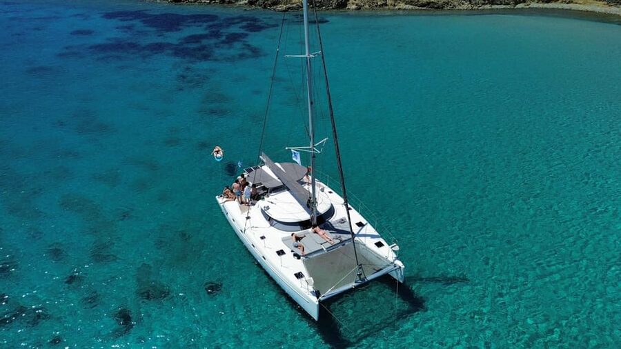Heraklion: Dia Island Luxury Catamaran Cruise with Meal - Morning cruise or sunset sailing?