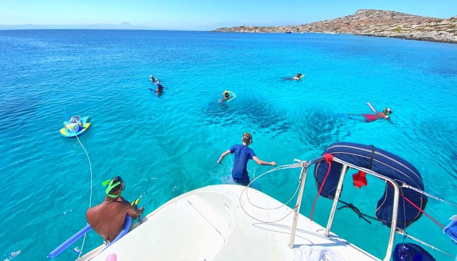Hersonissos: Dia Catamaran Cruise with Lunch & Drinks - Swimming, snorkeling, SUP, and fishing