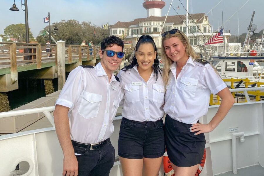 Hilton Head Island: Dolphin Watching 3-Course Dinner Cruise - Who will enjoy this cruise most?