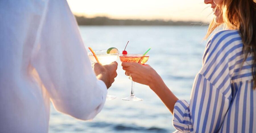 Hilton Head Island: Sunset Dinner Cruise - Setting Sail From Harbour Town Pier
