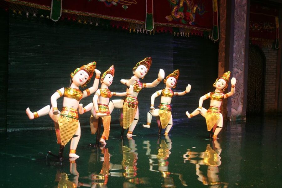 Ho Chi Minh City: Water Puppet Show and Dinner Cruise - Who should book this evening