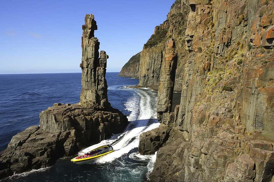 Hobart: Bruny Island Wilderness Coast Eco Cruise with Lunch - A 10-hour day that uses three kinds of transport