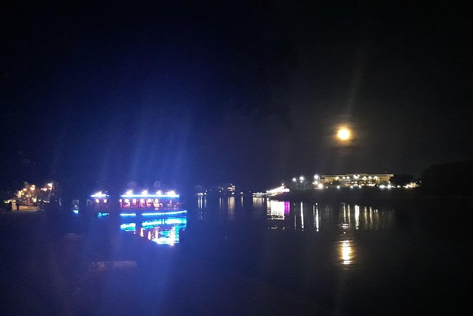 Hoi An Sunset Dining Cruise - Who will enjoy this cruise most