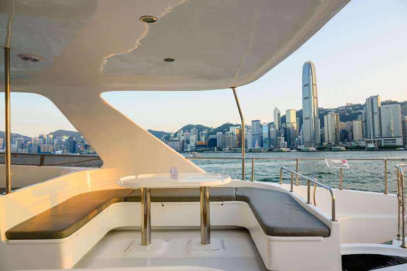 Hong Kong: Victoria Harbour Evening Cruise with Drinks - Choosing the 7:40 PM Symphony of Lights sailing