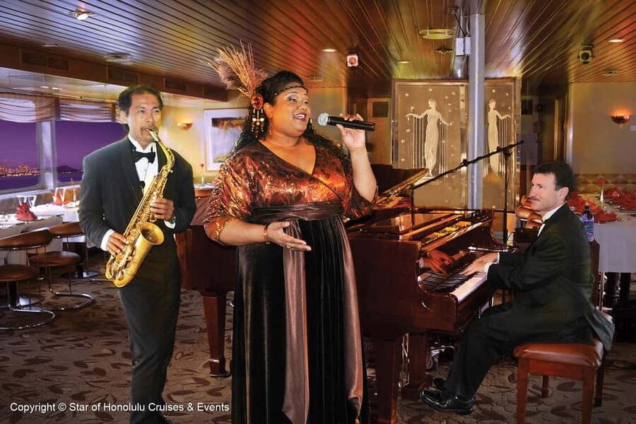 Honolulu: Nova Five Star Sunset Dinner Cruise with Live Jazz - What the five-course dinner means in practice