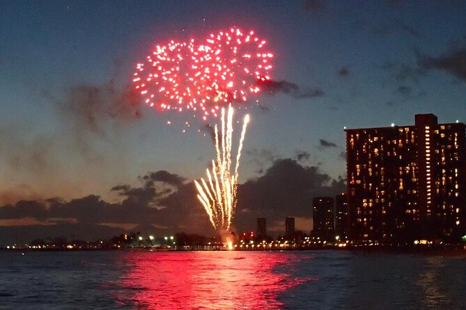 Honolulu Sunset Dinner Cruise with Friday Fireworks Show - Key points to know before booking