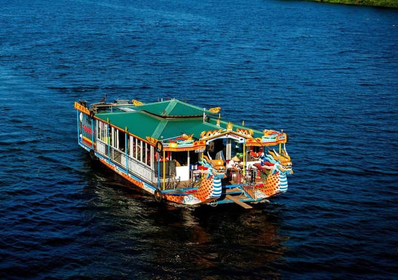 Hue: Perfume River Dinner Cruise with Traditional Show - Key points to know before booking