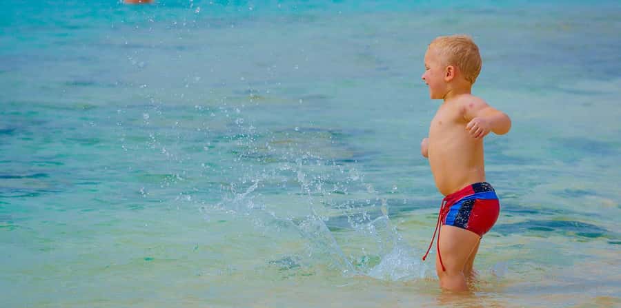 Hurghada: Hula Hula Cruise with Lunch, Massage, & Snorkeling - Hula Hula Island is made for a long pause