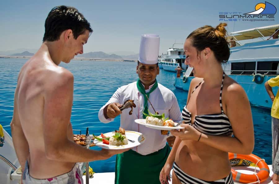 Hurghada: Luxury Orange Bay Cruise with Lunch and Pickup - Who will enjoy this cruise most?