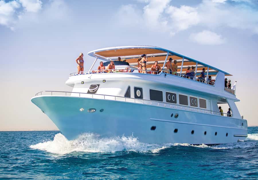 Hurghada: Luxury Orange Bay Cruise with Lunch and Pickup - The ride across the Red Sea
