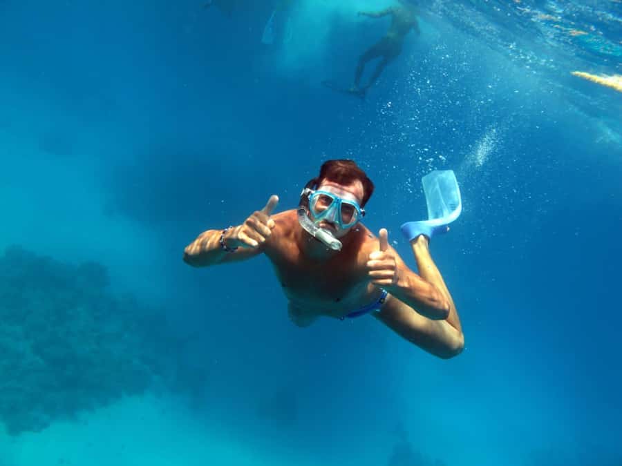 Hurghada: Premium Island Cruise with Lunch and snorkeling - Lunch on board, with a practical Egyptian menu