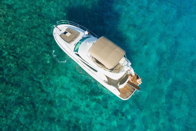 Ierapetra Chrissi Island Luxury Yacht Cruise with Meal - Crew service and the feel on board