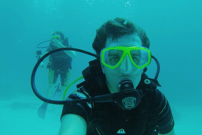 Intro and Professional Scuba Diving Cruise with Lunch in Hurghada - Certified participants can choose longer sessions