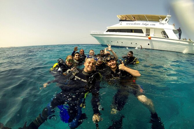 Intro and Professional Scuba Diving Cruise with Lunch in Hurghada - The 8:00 a.m. pickup keeps the morning simple