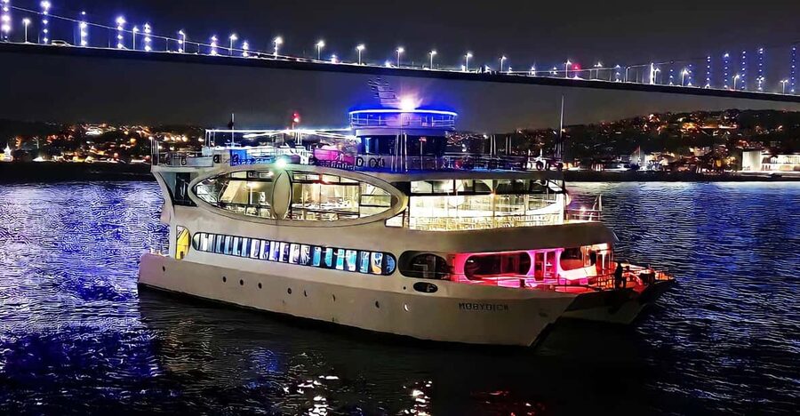 Istanbul: Bosphorus Cruise with Dinner Show - Why a night on the Bosphorus works so well