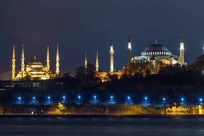 Istanbul Bosphorus Dinner Cruise and Turkish Night Show with DJ - Dinner: Three Courses, Local Drinks, and Uneven Service